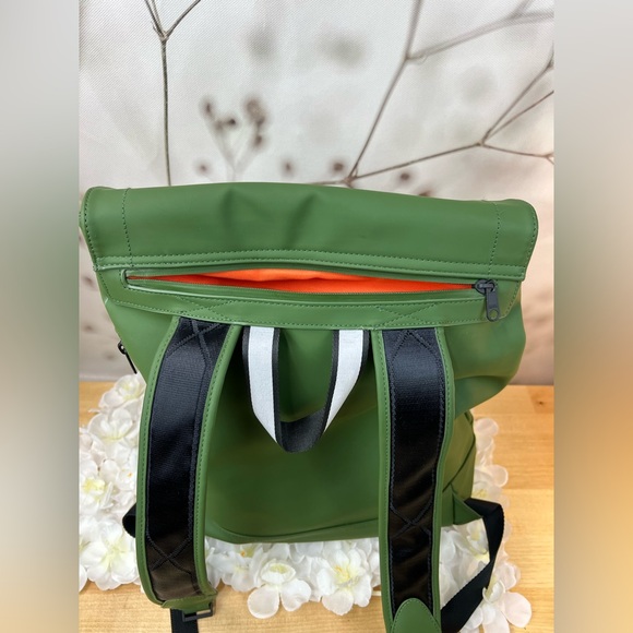 Hunter Olive Green Flap Backpack - Picture 4 of 14